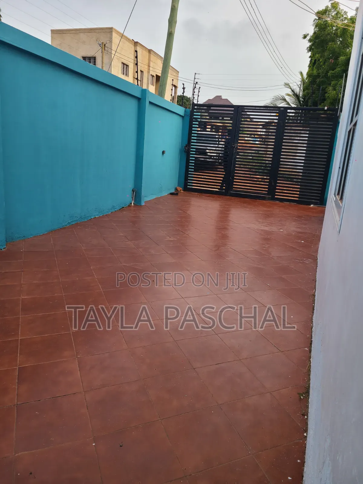 Furnished 4bdrm Apartment in West Hills Mall Area for sale