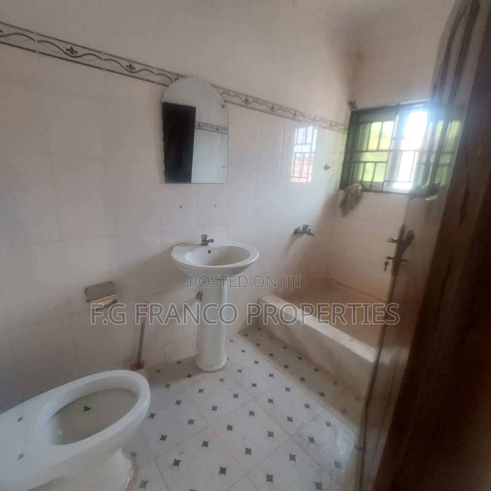 3bdrm Apartment in Kg Franco Properties, Spintex for rent