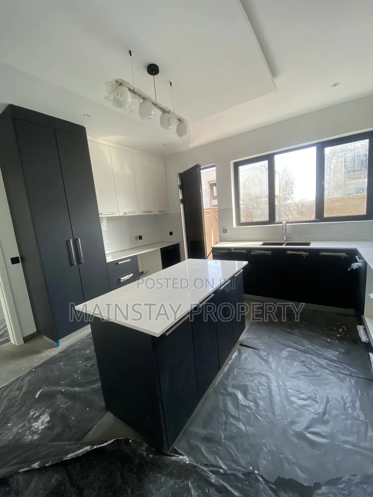 4bdrm House in Mainstay Estates, Tema Metropolitan for sale