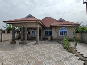 3bdrm House in Adankwaame, Kumasi Metropolitan for sale