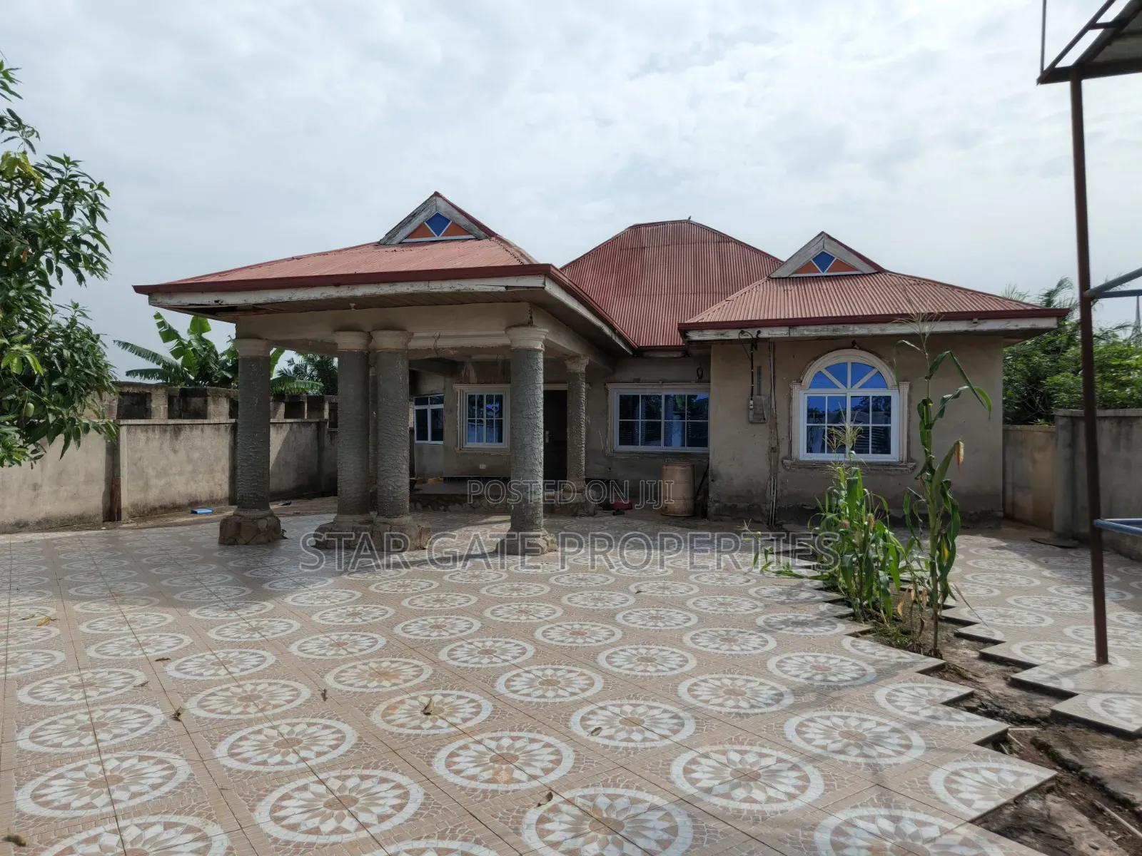 3bdrm House in Adankwaame, Kumasi Metropolitan for sale