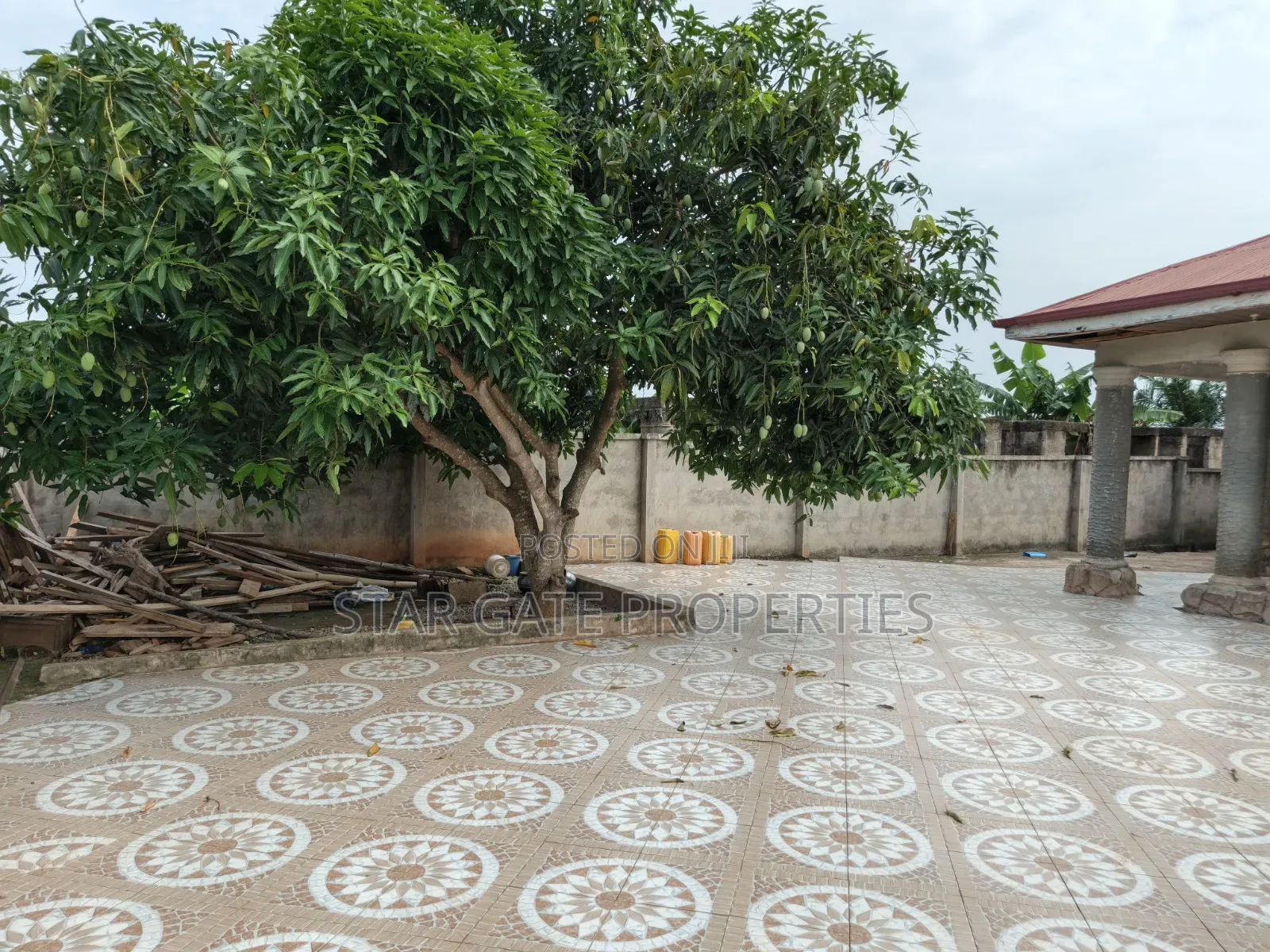 3bdrm House in Adankwaame, Kumasi Metropolitan for sale