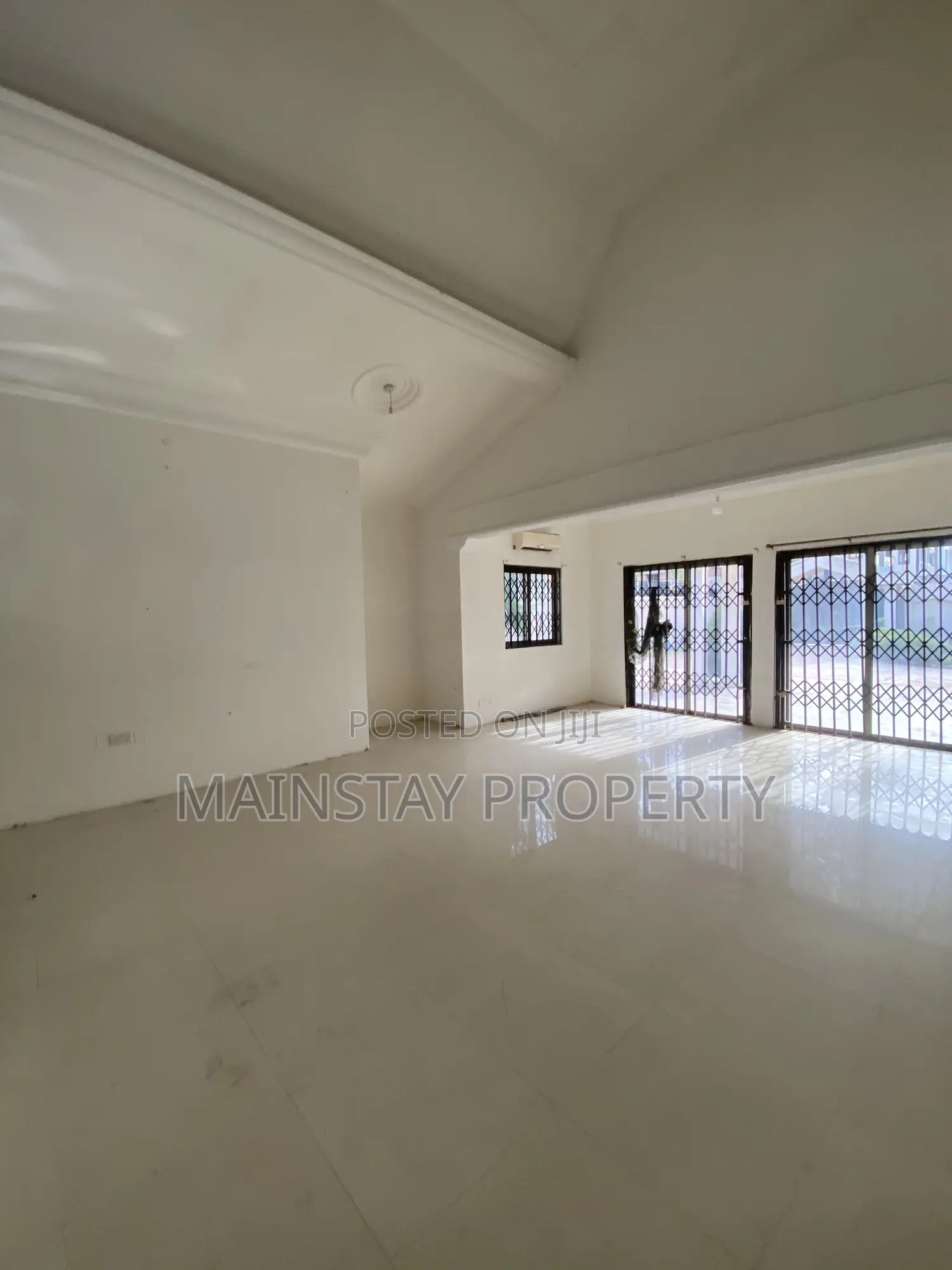 4bdrm House in Mainstay Estates, Taifa-Burkina for sale