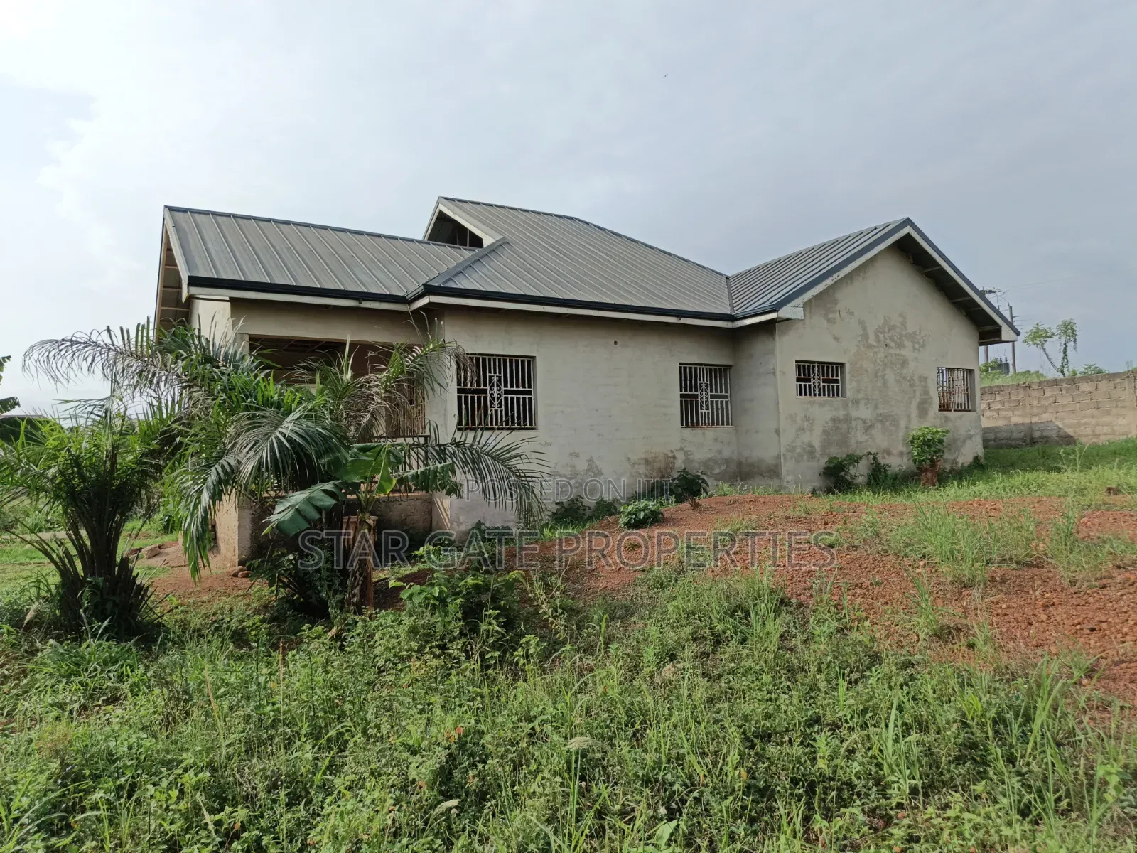 4bdrm House in Adankwaame, Kumasi Metropolitan for sale