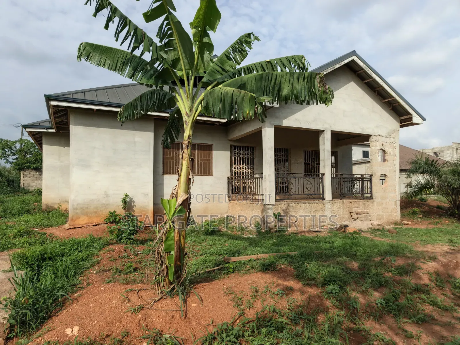 4bdrm House in Adankwaame, Kumasi Metropolitan for sale