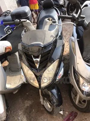 SYM Symnh 2022 Red