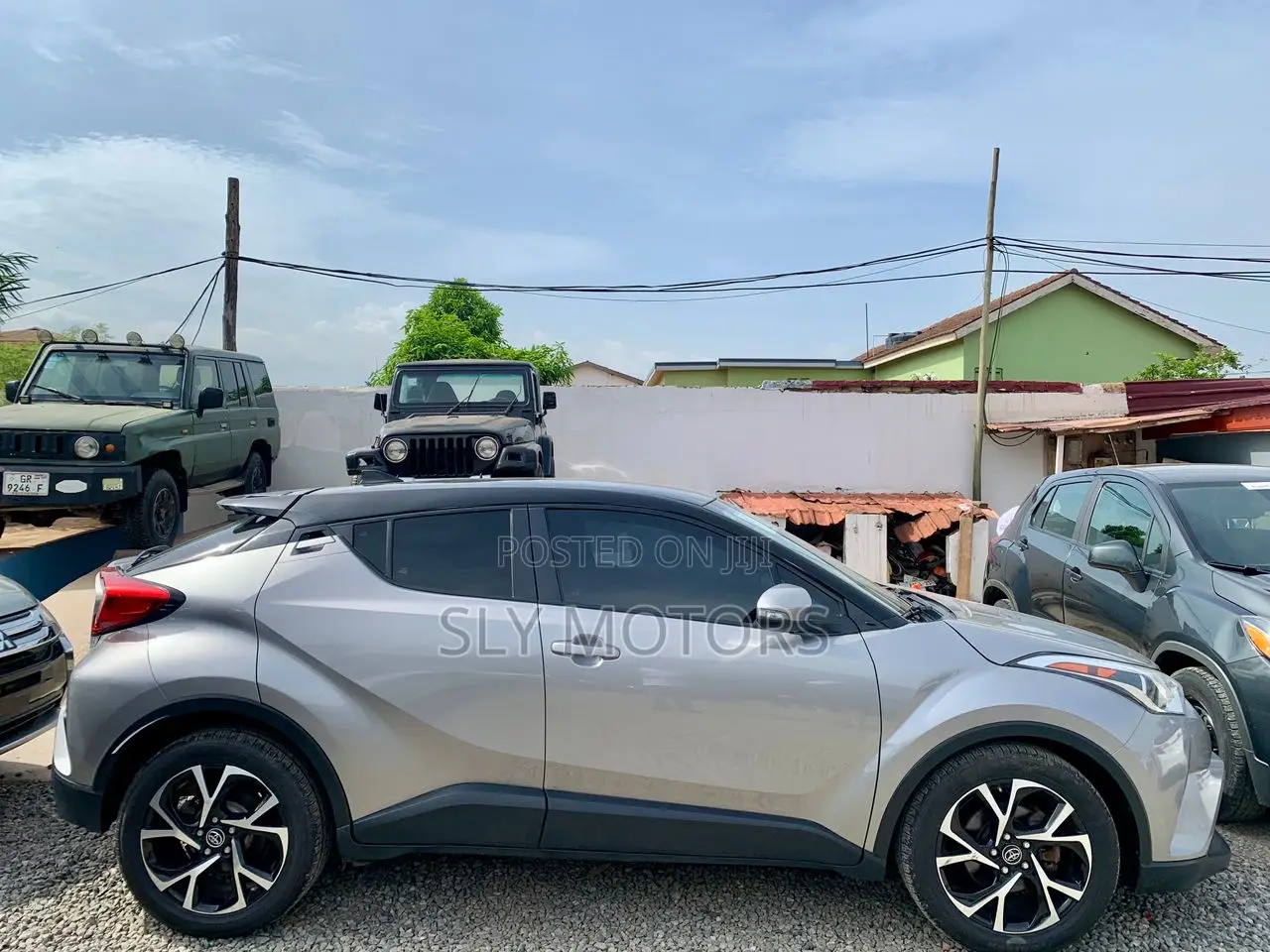 Toyota C-HR XLE Prermium FWD (2.0L 4cyl 2AM) 2018 Gray