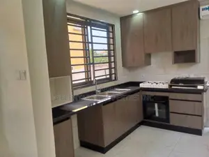 2bdrm Townhouse / Terrace in Cantonments for rent