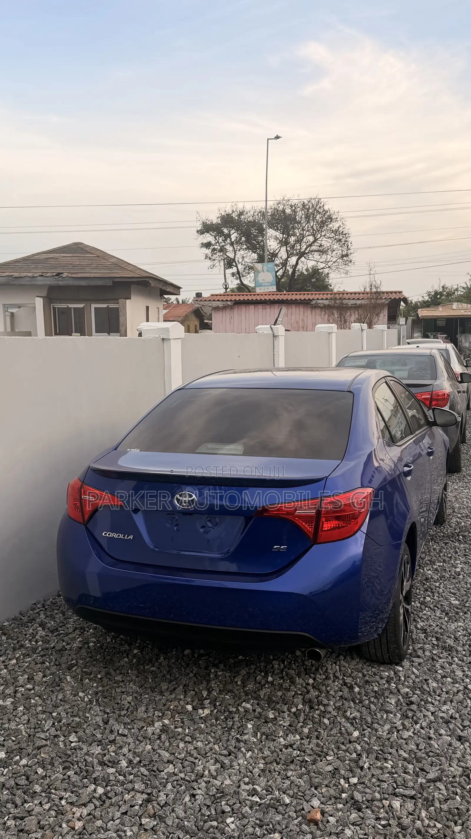 Toyota Corolla SE 4dr Sedan (1.8L 4cyl CVT) 2017 Blue