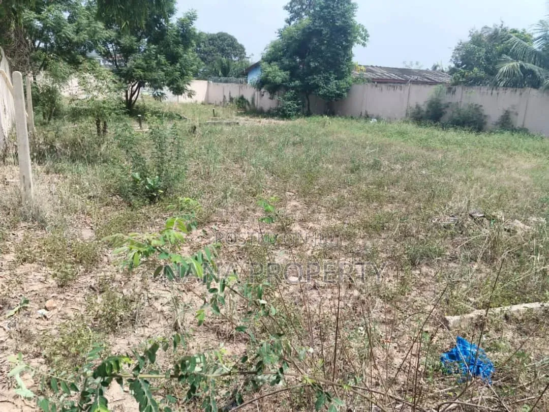 One and Half Plot of Land for Sale Located at Oyibi Saasabi