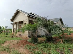 4bdrm House in Abrepo Asuofia Road, Atwima Nwabiagya for sale