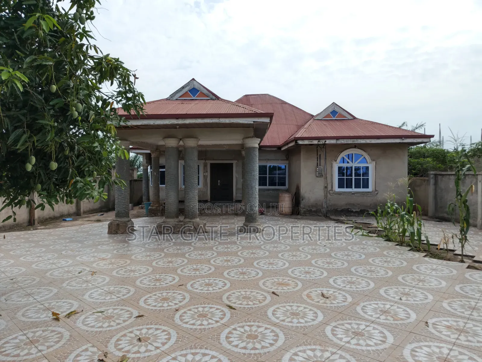 3bdrm House in Abrepo Asuofia Road, Atwima Nwabiagya for sale