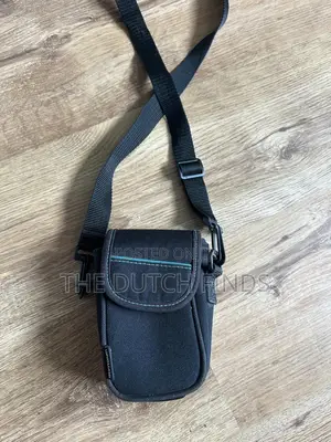 Compact Camera Bag – Protect Your Camera on the Go