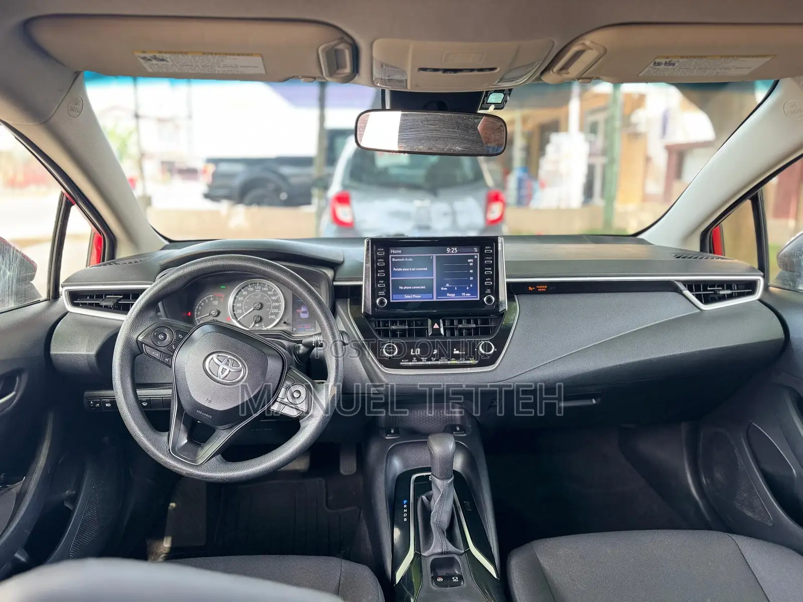 Toyota Corolla LE 2020 Red