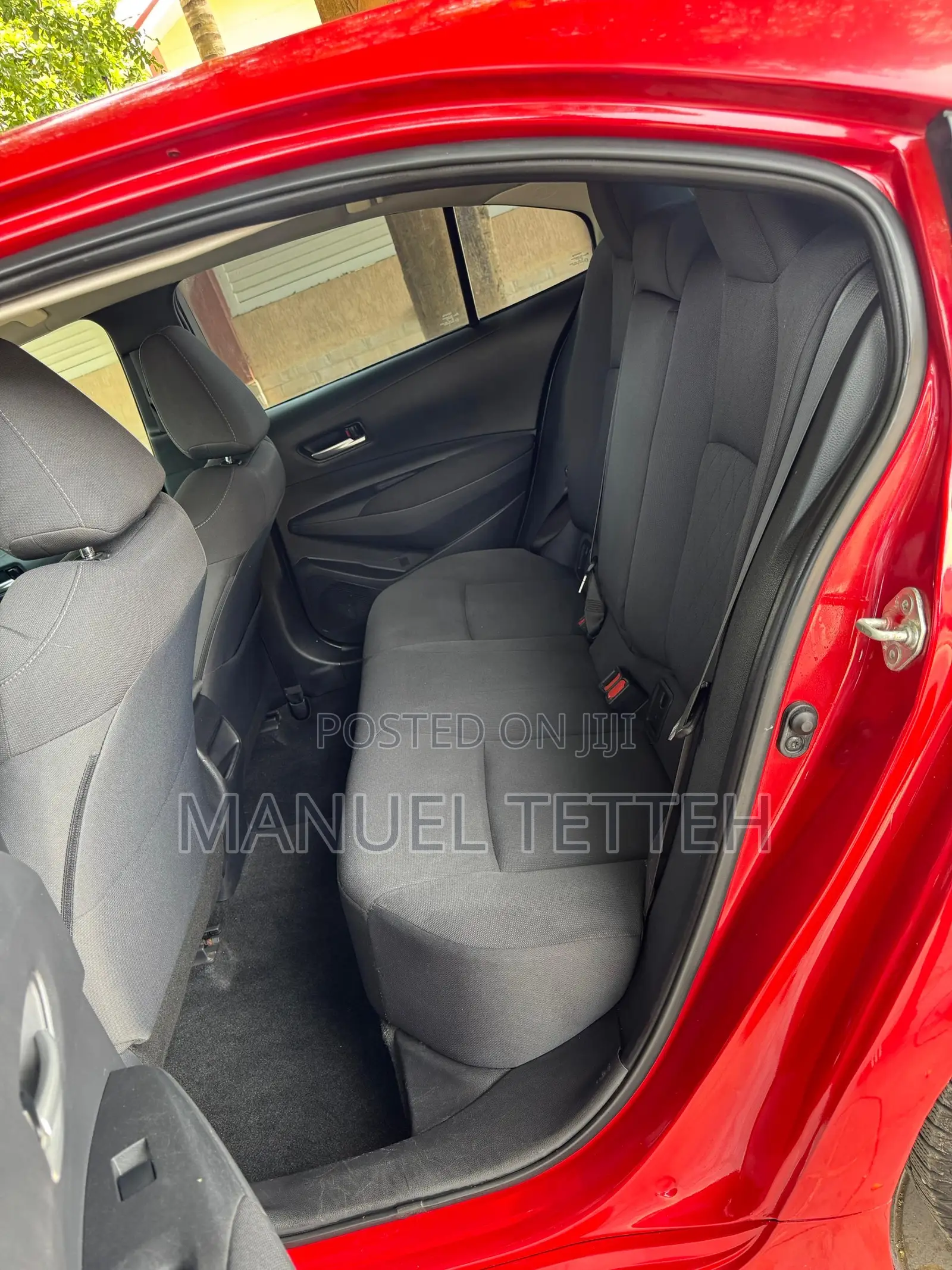 Toyota Corolla LE 2020 Red