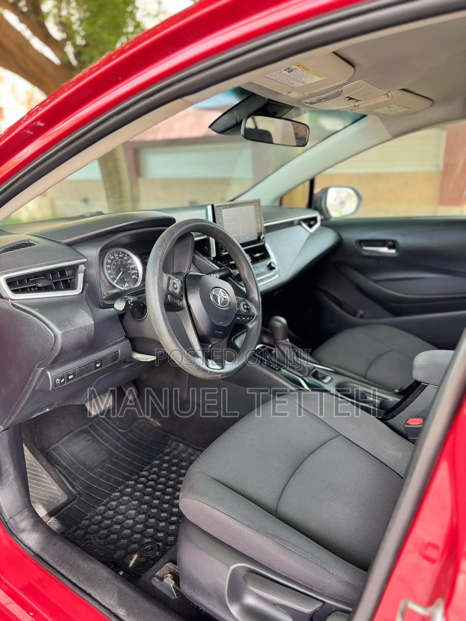Toyota Corolla LE 2020 Red