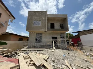 4bdrm House in Baatsona Total for sale