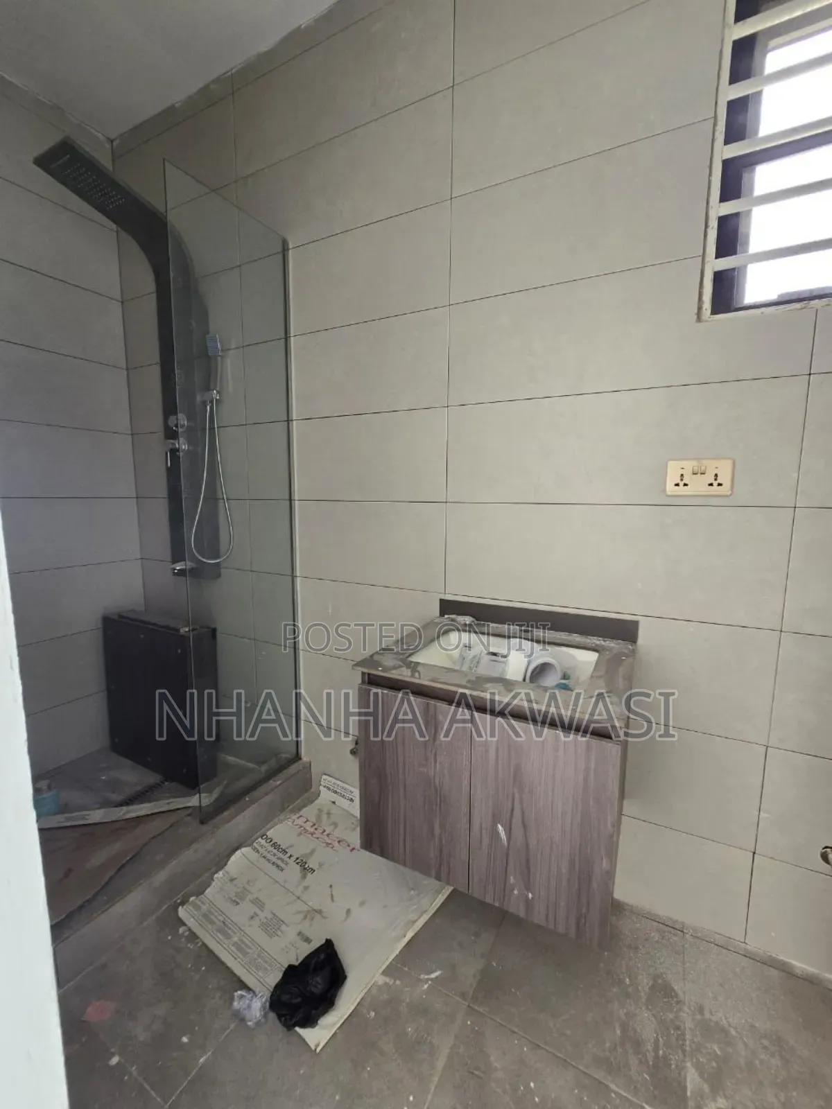 2bdrm House in Lashibi Mf, Sakumono for rent