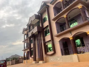 20bdrm Block of Flats in Millions Properties, Kumasi Metropolitan