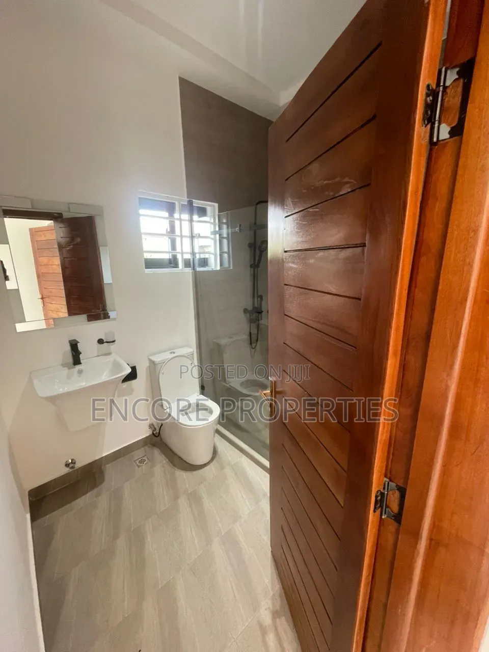 4bdrm House in Cantonments, US Embassy Area for rent