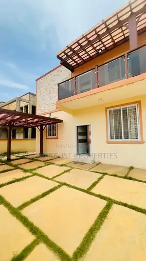 3bdrm Duplex in Achimota Mall Area for rent