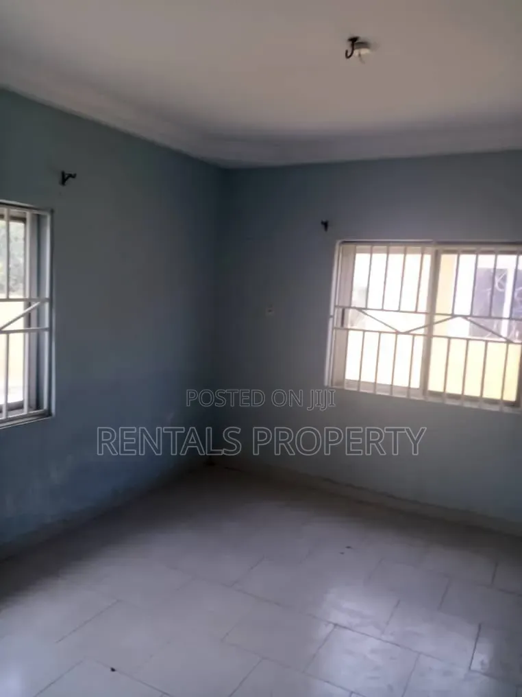 3bdrm House in Oyarifa School , Pentecost for rent