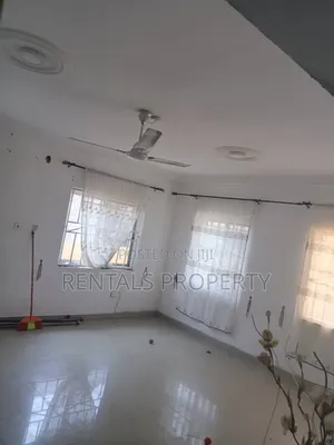 3bdrm House in Oyarifa School , Pentecost for rent