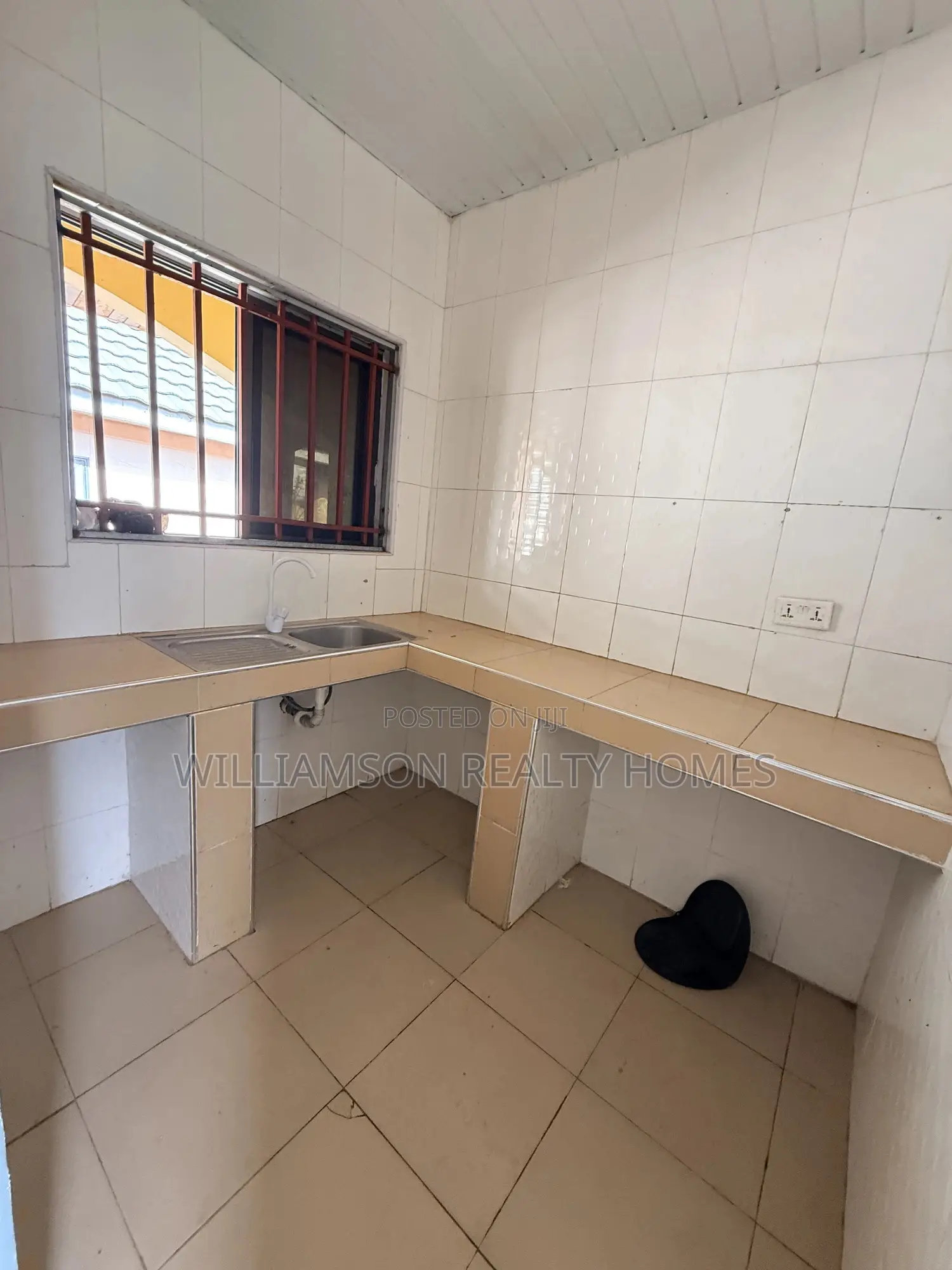 1bdrm Apartment in Hfc Estate Area, Spintex for rent