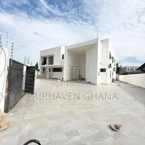 5bdrm House in Fairhaven Properties, Adjiriganor for sale