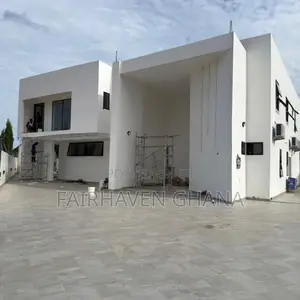5bdrm House in Fairhaven Properties, Adjiriganor for sale
