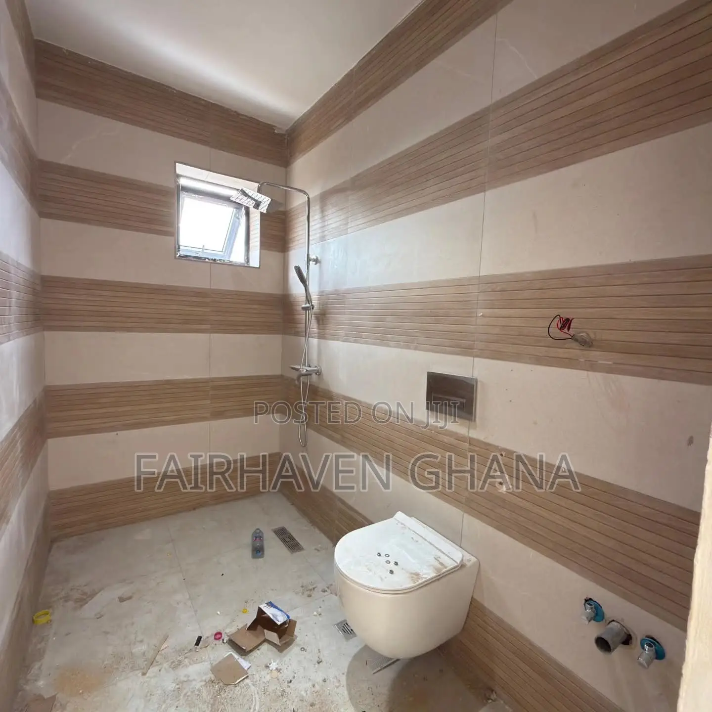 5bdrm House in Fairhaven Properties, Adjiriganor for sale