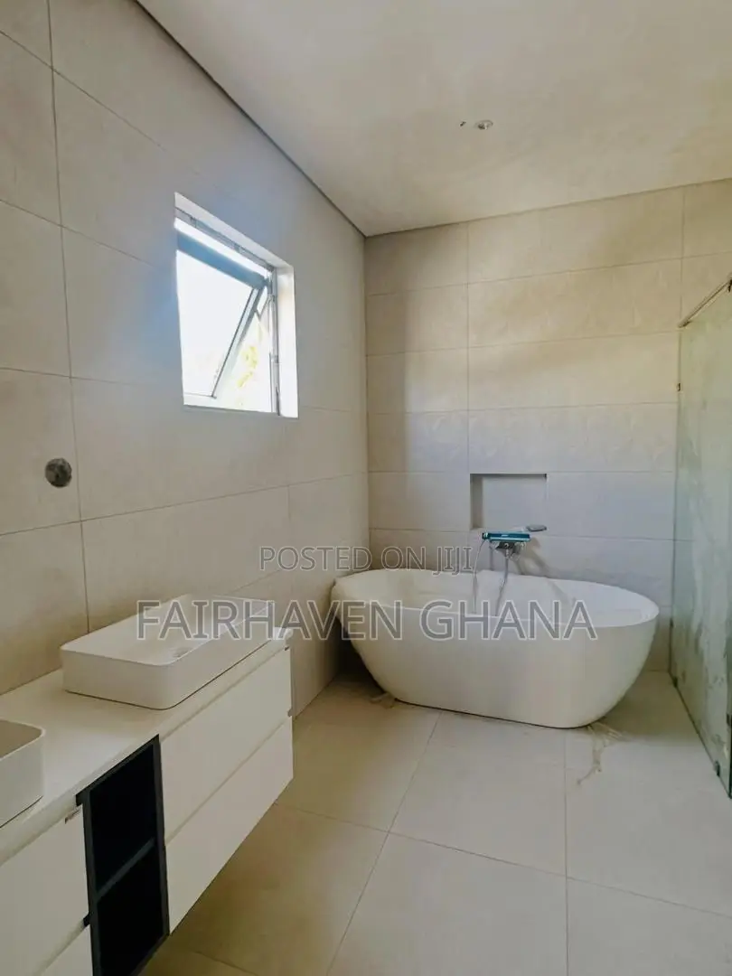 4bdrm House in Fairhaven Properties, East Legon for sale