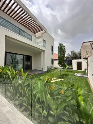 5bdrm House in Fairhaven Properties, Adjiriganor for sale
