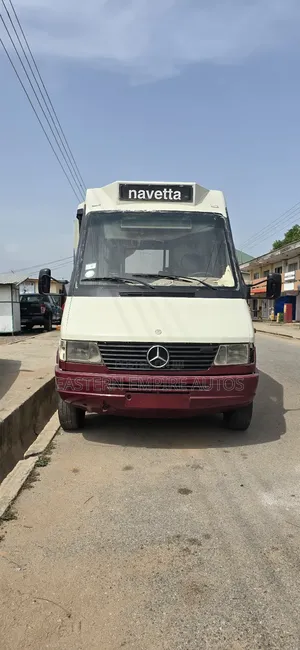 Mercedes-Benz Sprinter 2009 Brown