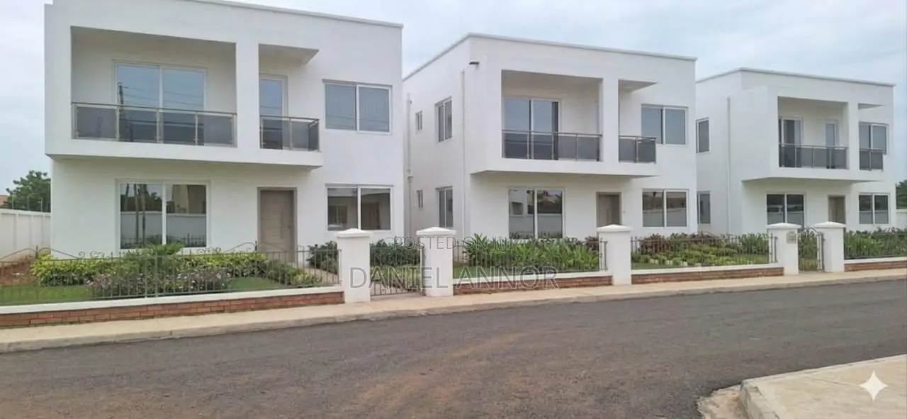 4bdrm House in Pokuase for sale