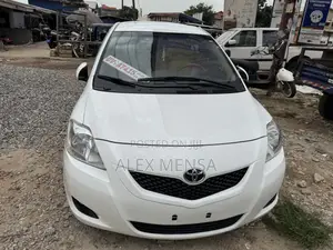 Toyota Belta 2010 White