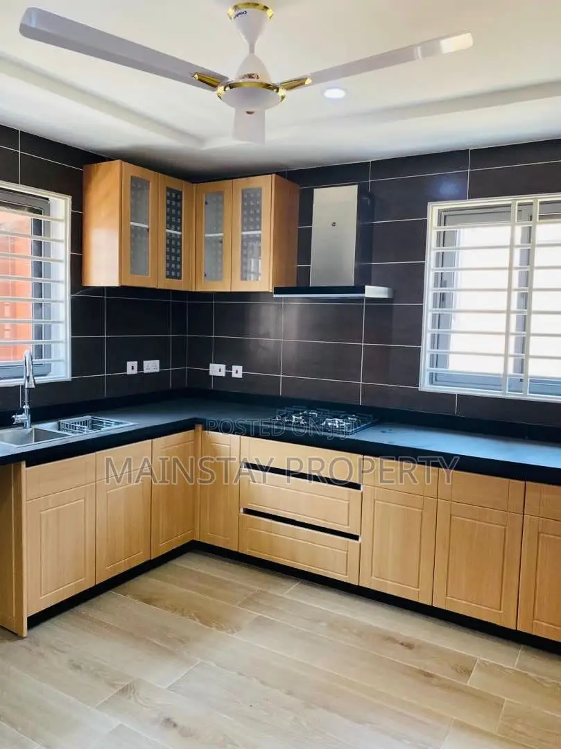 4bdrm House in Mainstay Estates, Achimota for sale