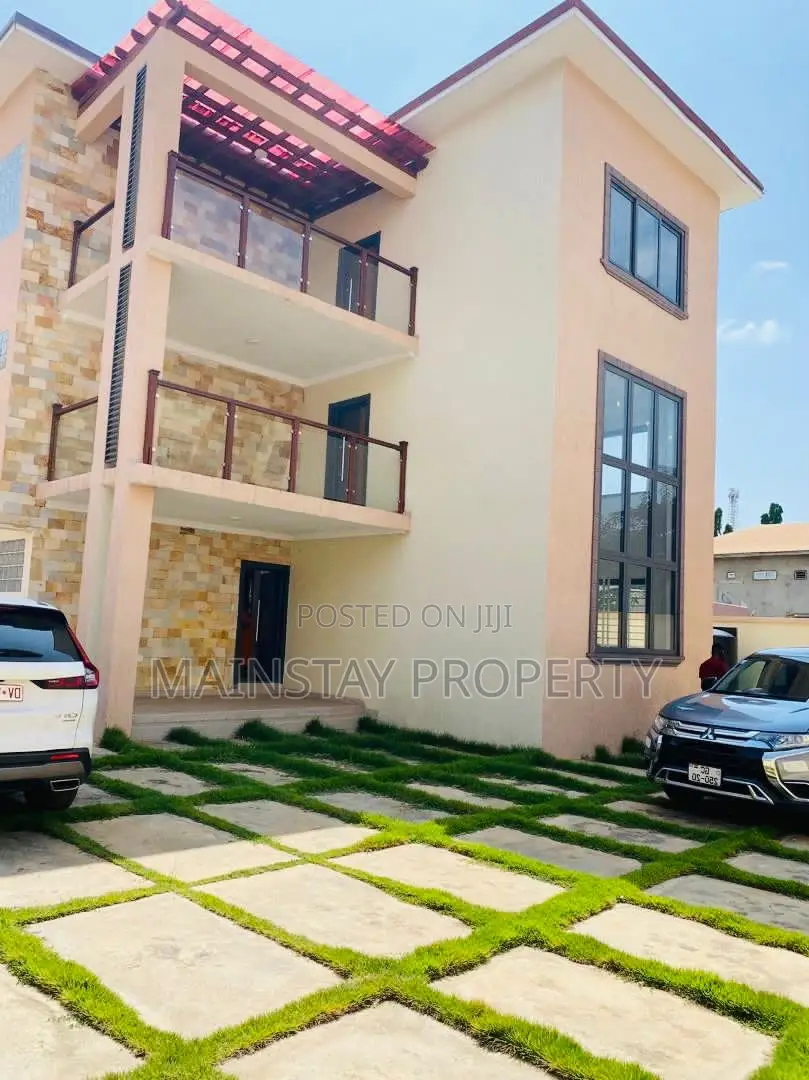 4bdrm House in Mainstay Estates, Achimota for sale