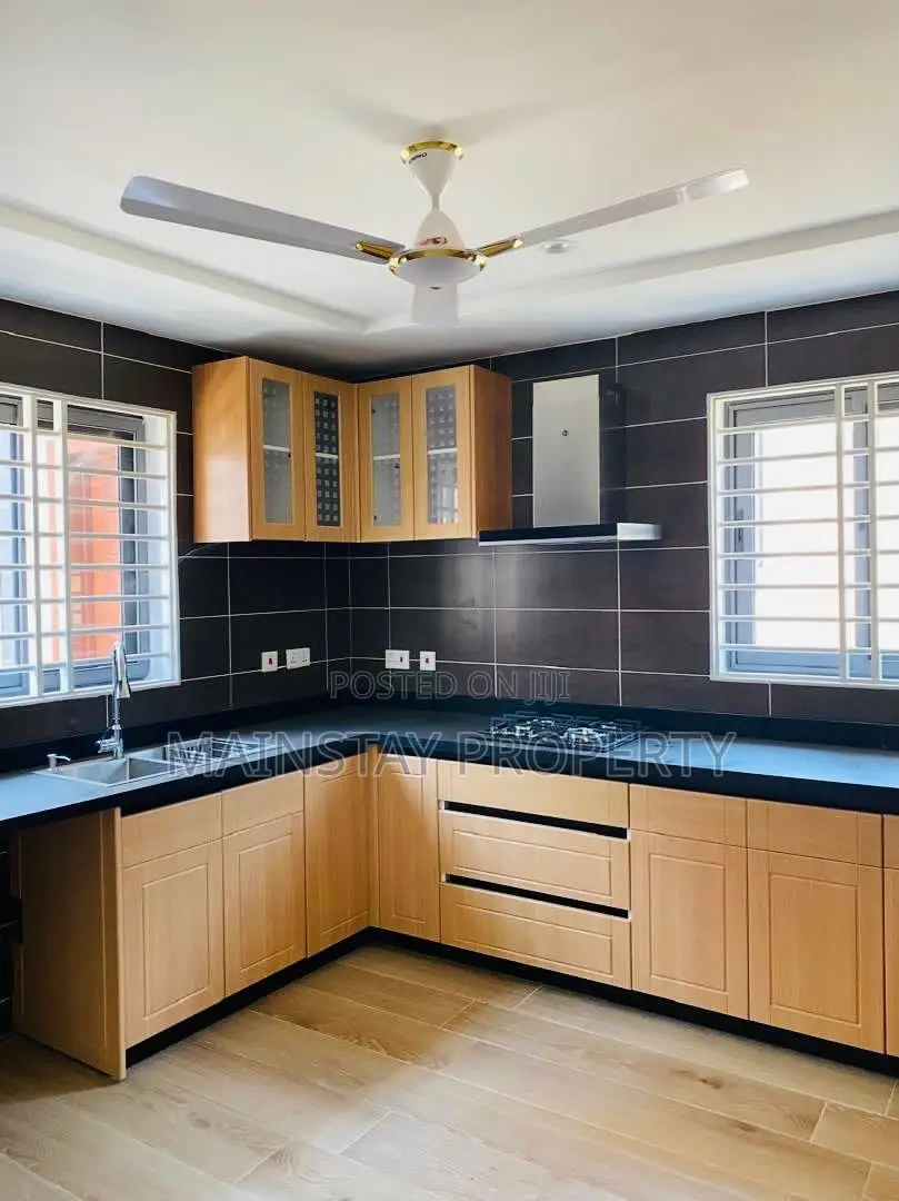 4bdrm House in Mainstay Estates, Achimota for sale