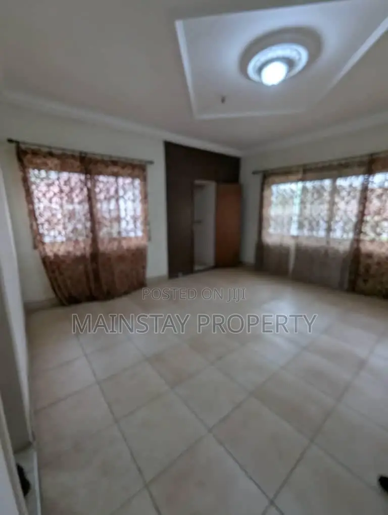 5bdrm House in Mainstay Estates, Achimota for sale