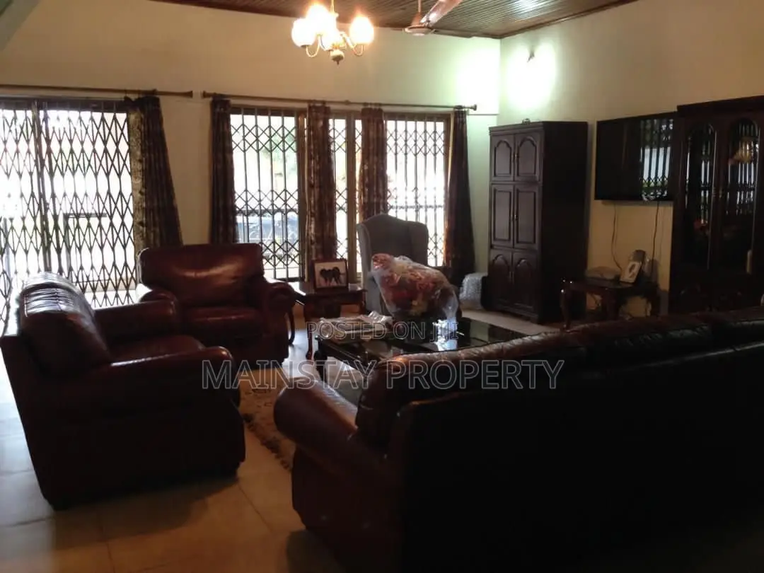 5bdrm House in Mainstay Estates, Achimota for sale