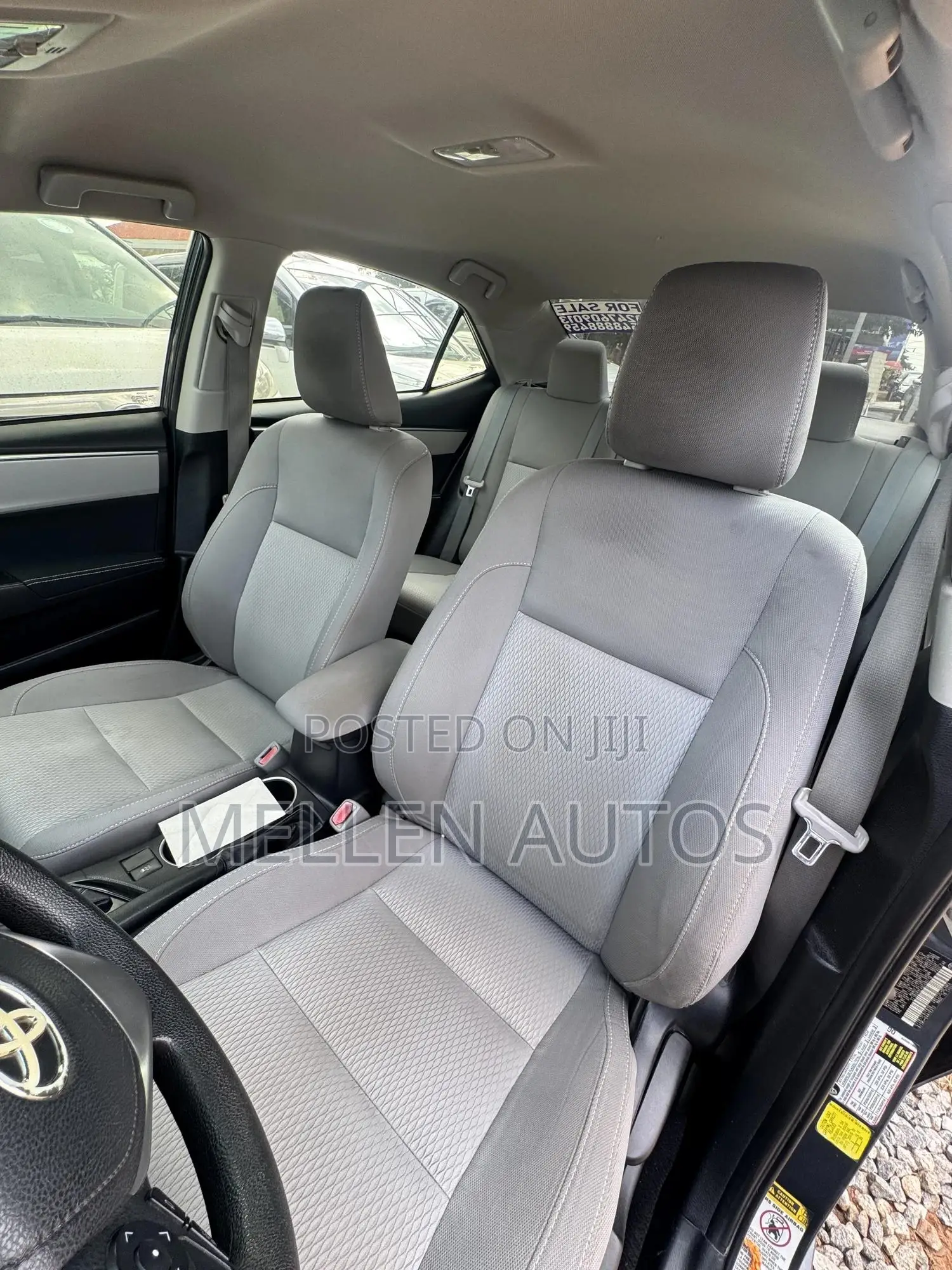 Toyota Corolla LE 4dr Sedan (1.8L 4cyl CVT) 2016 Gray