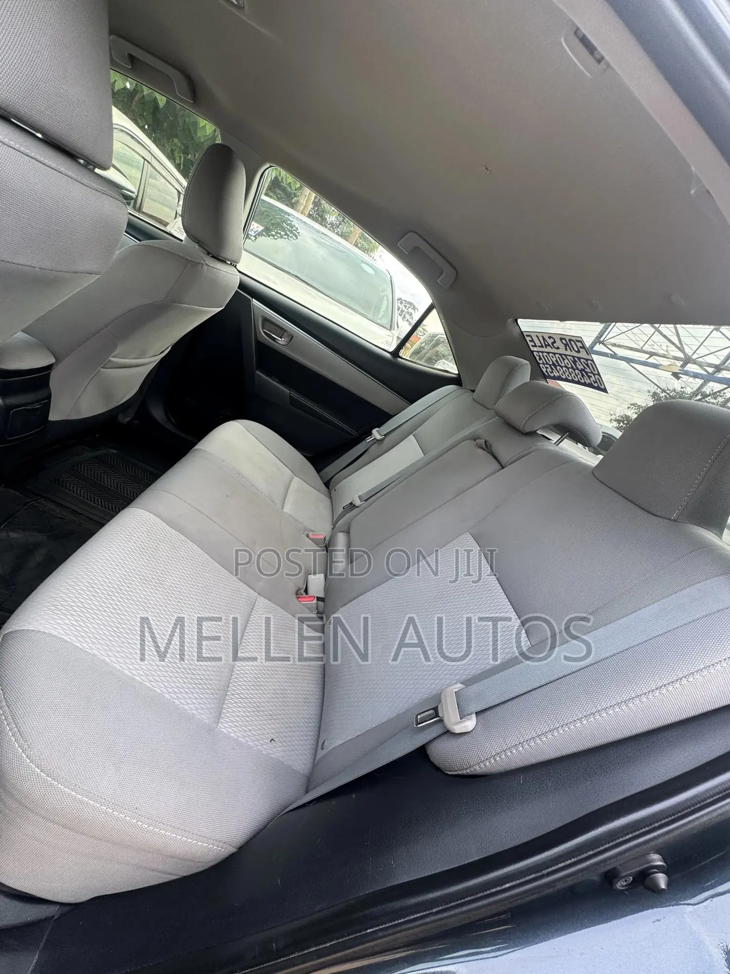 Toyota Corolla LE 4dr Sedan (1.8L 4cyl CVT) 2016 Gray