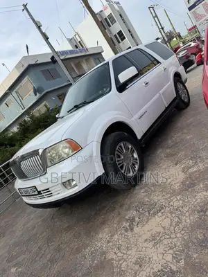 Lincoln Navigator 2007 White