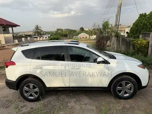 Toyota RAV4 2015 White