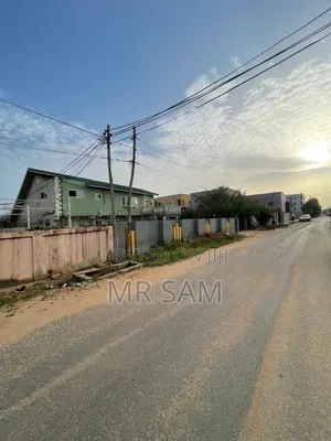 5bdrm House in Sam Properties, Tetegu for sale