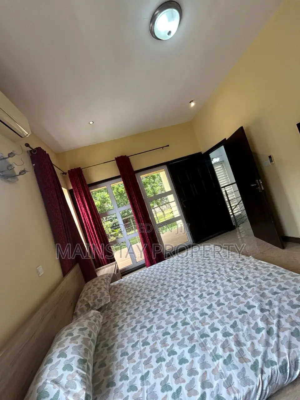 Furnished 3bdrm Townhouse / Terrace for rent