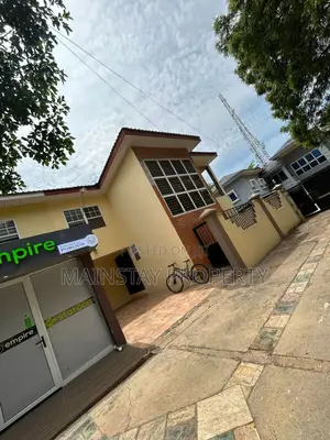 Furnished 3bdrm Townhouse / Terrace for rent