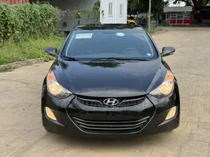 Hyundai Elantra Limited Sedan FWD (1.8L 4cyl 6A) 2013 Black