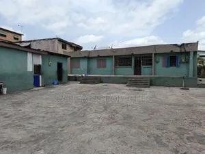 9bdrm House in Atonsu Monaco, Kumasi Metropolitan for sale
